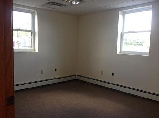 Building Photo 4