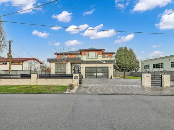 13561 79a Ave, Surrey, BC V3W 2Z3