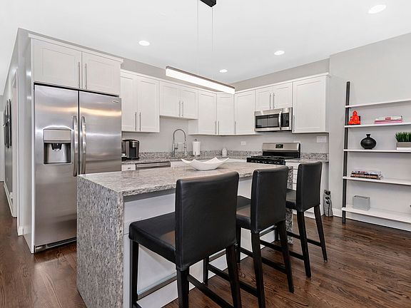 4th image of 4355-59 S Saint Lawrence Ave #4357-1