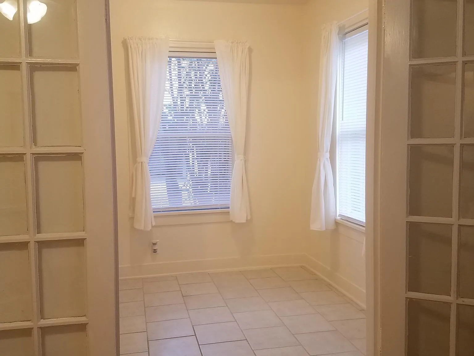 1031 Usener St — Photo 3