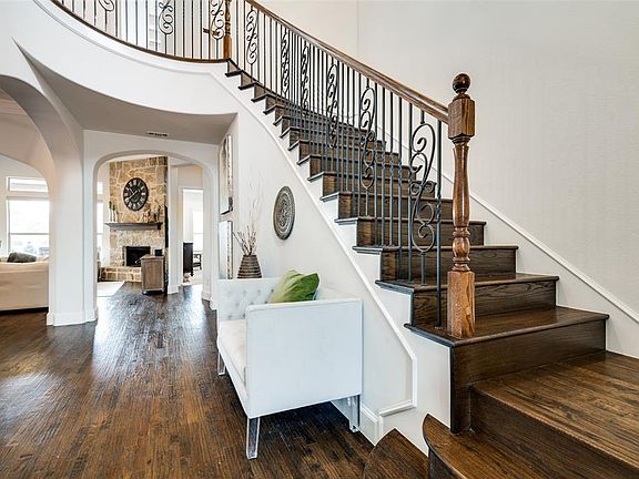 5th image of 1882 Bridle Blvd