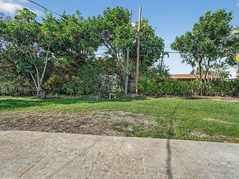 756 Cinnamon Rd — Photo 41