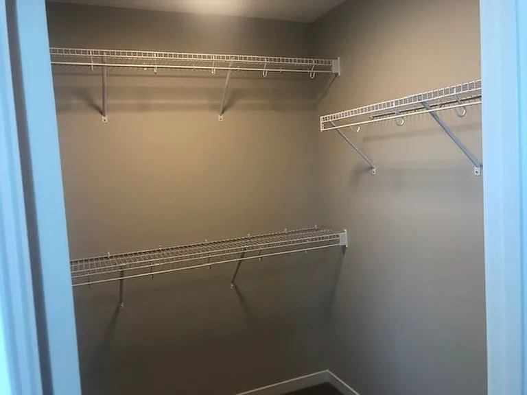 311 SW Brookside Dr — Photo 13