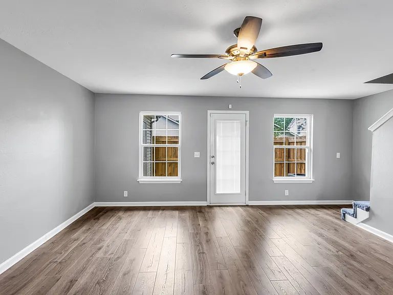 414 Arapaho Dr — Photo 5