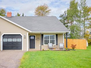 23 Heatherway Dr, Cornwall, PE C0A 1H4