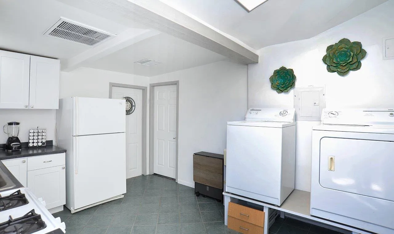 1 bed, 434 sqft, $1,000 — Photo 3