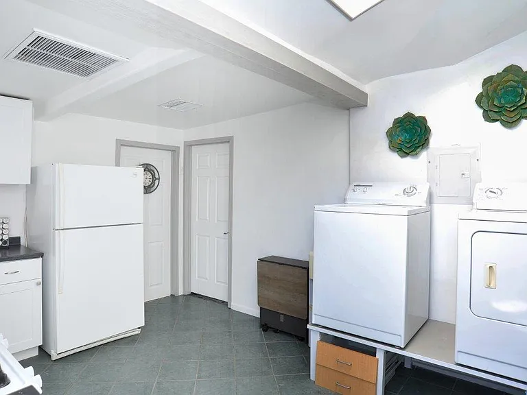 901 W Calle Ramona #2 — Photo 3