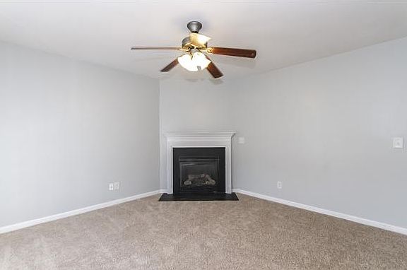 3rd image of 303 Slate Dr