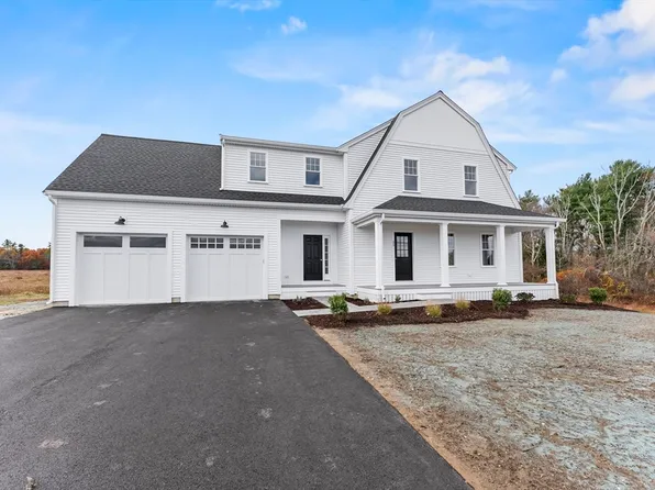 55 Thompson St, Middleboro, MA 02346