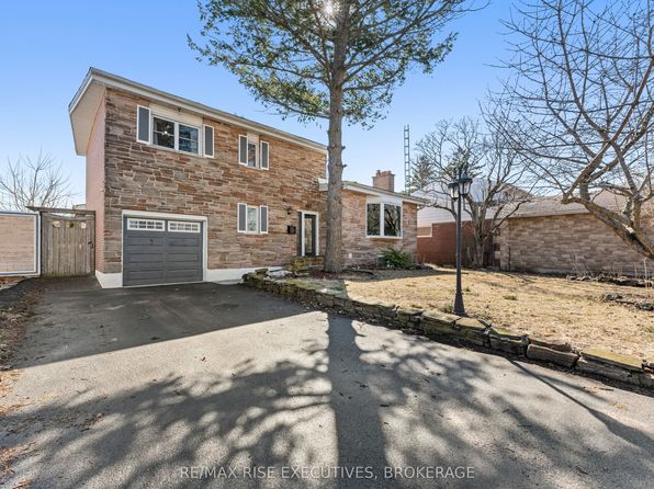 883 Percy Cres, Kingston, ON K7M 4P3