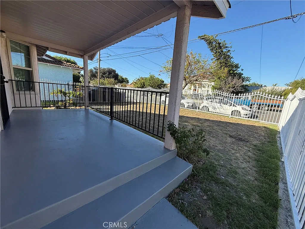 2 bed, 1041 sqft, $2,350 — Photo 4