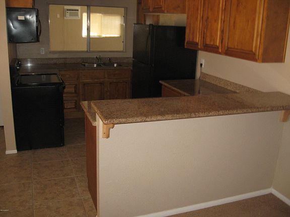 3rd image of 1718 N Trevor Street