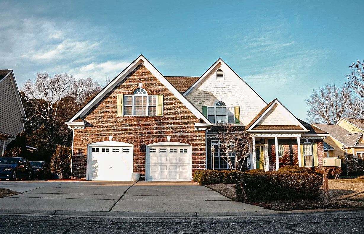 4 bed, 3147 sqft, $2,700 — Photo 1