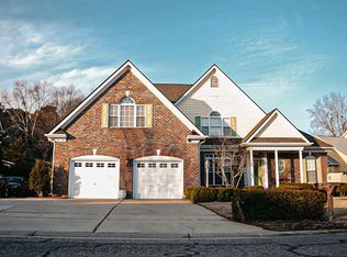 412 Saint Thomas Rd, Fayetteville, NC 28311