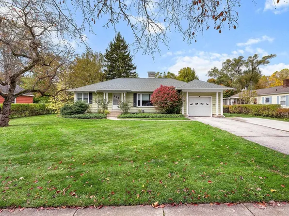 4517 Jefferson Ave, Midland, MI 48640