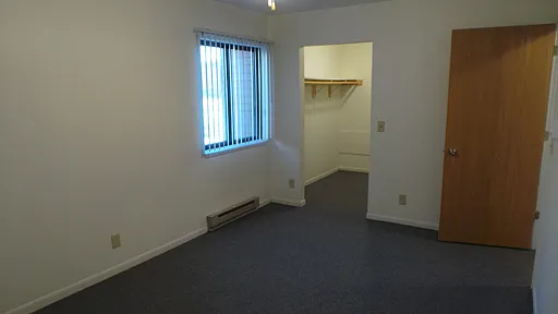 Meadowview Bed 2 closet