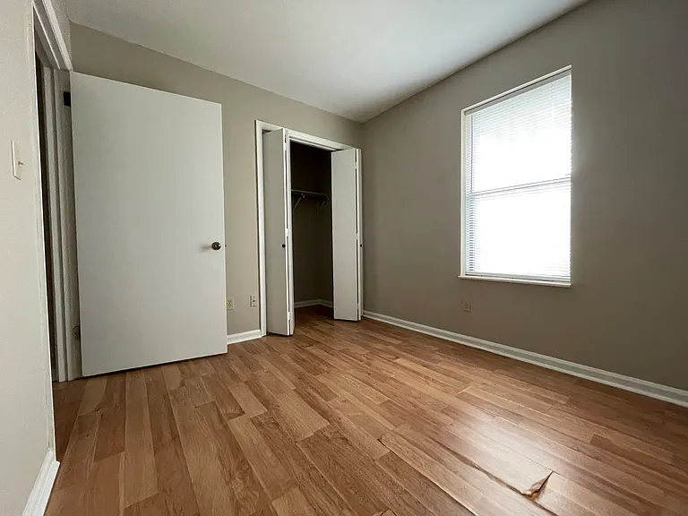 610 Greenwood Dr #D7 — Photo 8