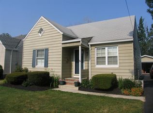 494 E 250th St, Euclid, OH 44132