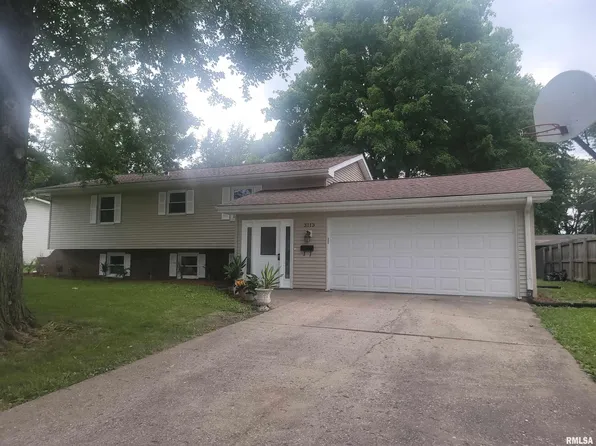 3113 Rutgers Dr, Springfield, IL 62704