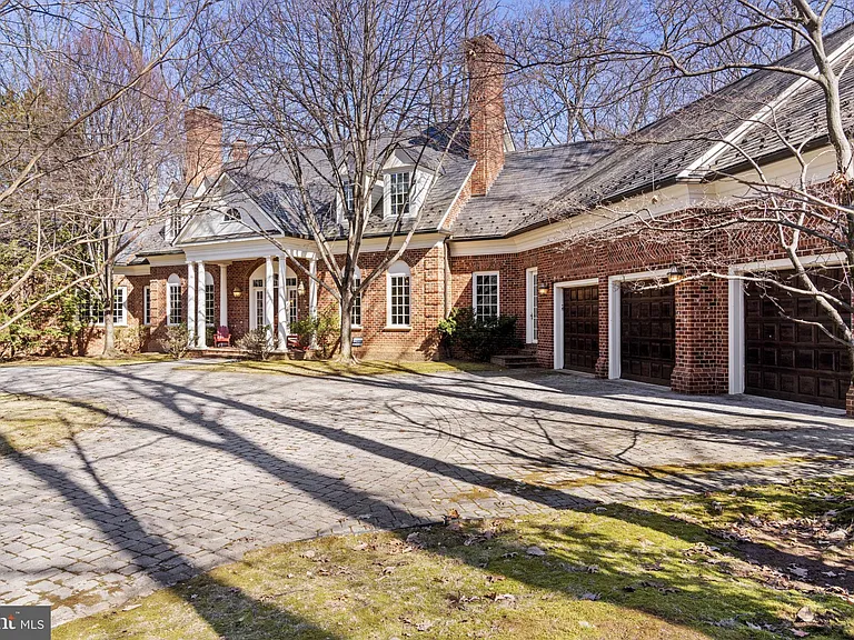 8541 Old Dominion Dr — Photo 109