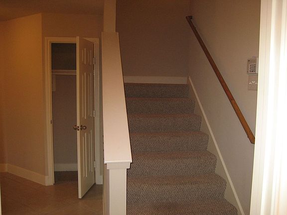 1st Floor foyer