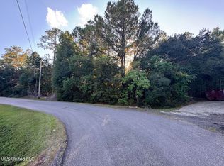 9079 Iris St, Bay Saint Louis, MS 39520