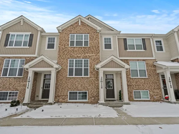 30W158 Wheeler Cir, Naperville, IL 60563