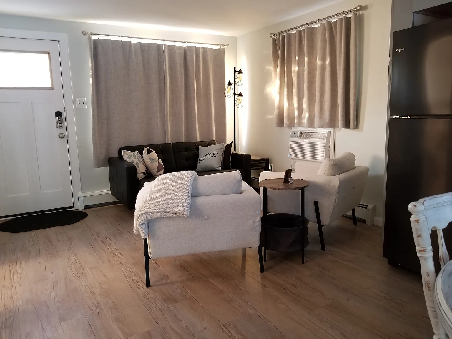 2 bed, 800 sqft, $1,700 — Photo 3