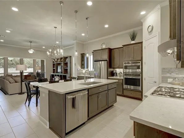 9005 Bayshore Bnd #16, Austin, TX 78726
