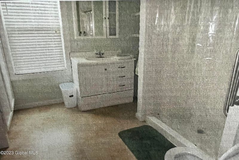 3rd image of 31 Whitmore Avenue