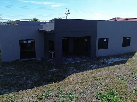 5th image of 2116 SW 15th Ave