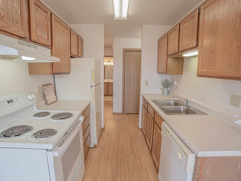 Citi Park Apartments — Photo 2