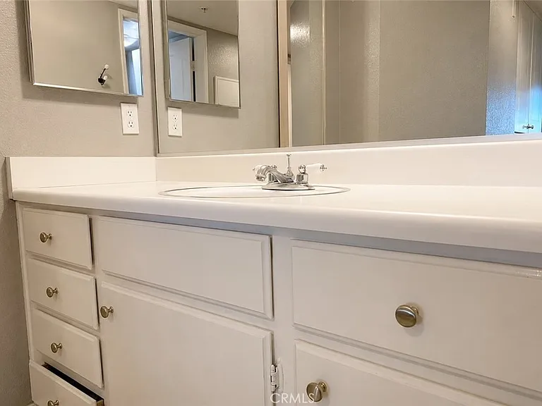 2800 Keller Dr #186 — Photo 8