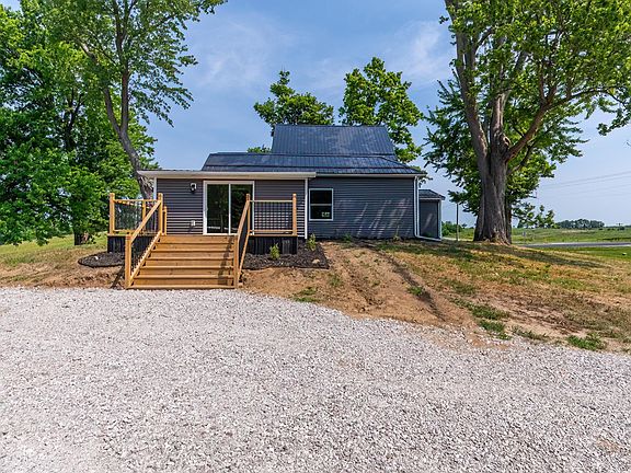 4th image of 4900 E State Road 8