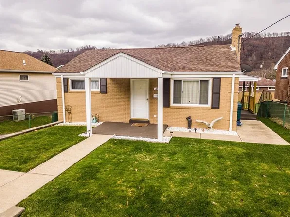 492 Lincoln Ave, Springdale, PA 15144