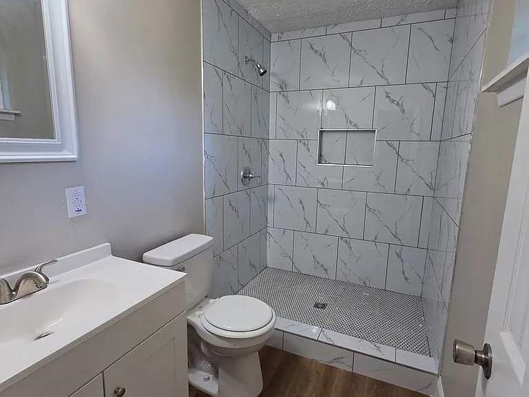 2420 Dublin Ct — Photo 10