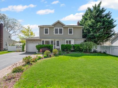 613 14th Street, West Babylon, NY, 11704