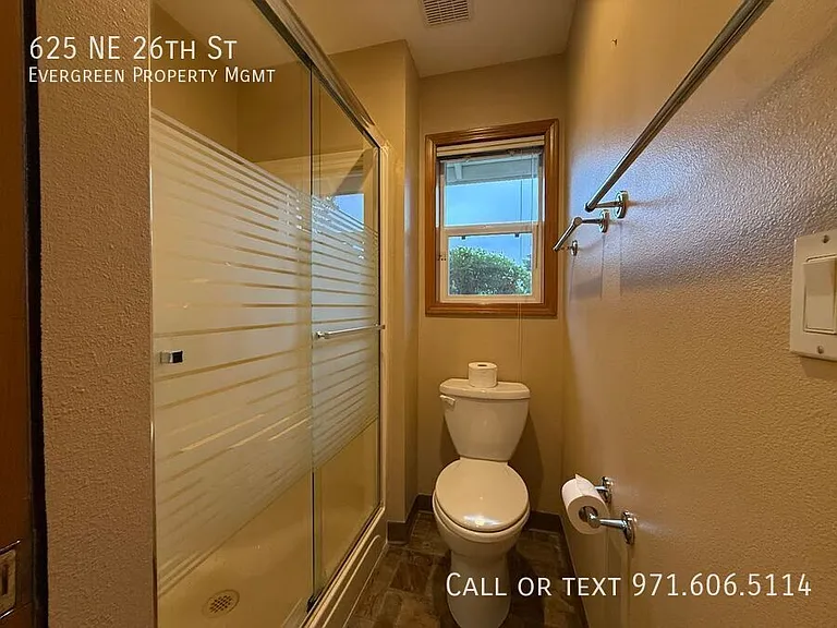 625 NE 26th St — Photo 31