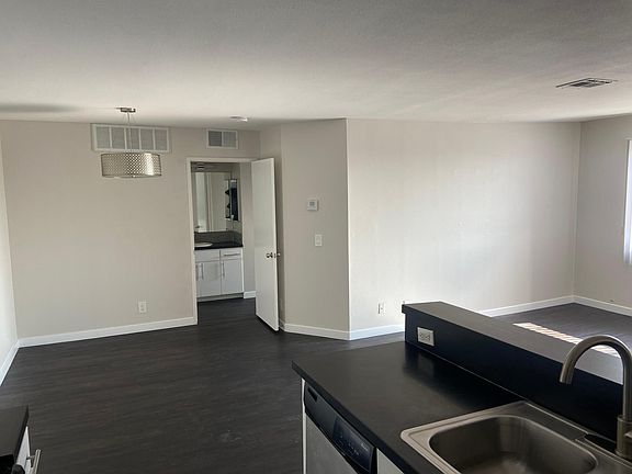 3rd image of 1400 N Edgemont St #311