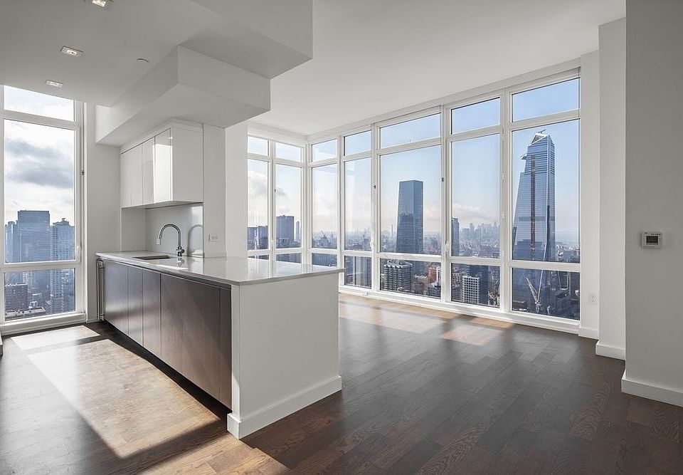 1st image of 605 W 42nd St Ph 3W