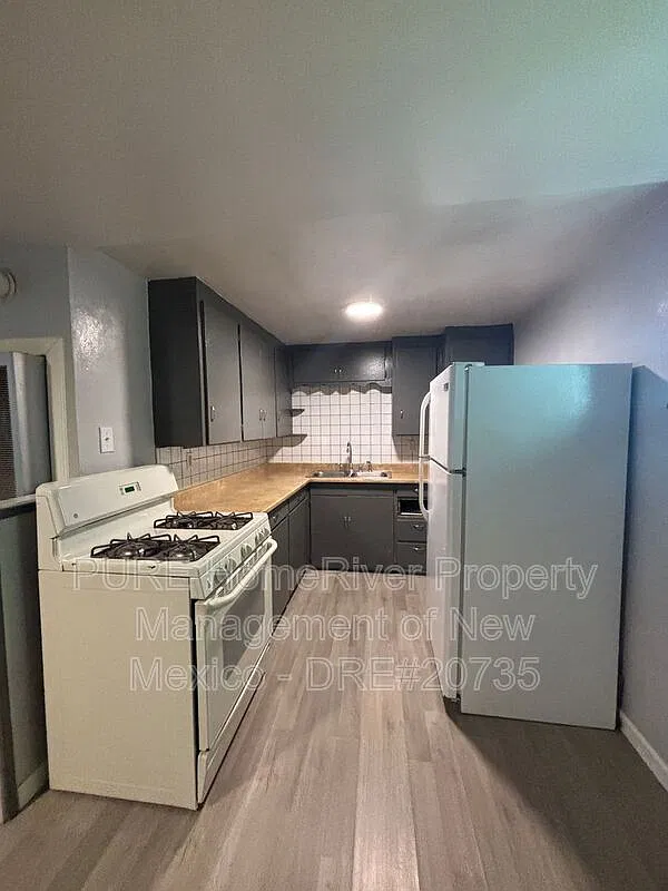1 bed, 1.0 bath, $975 — Photo 4