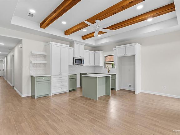 2nd image of 215 W Bell Ave