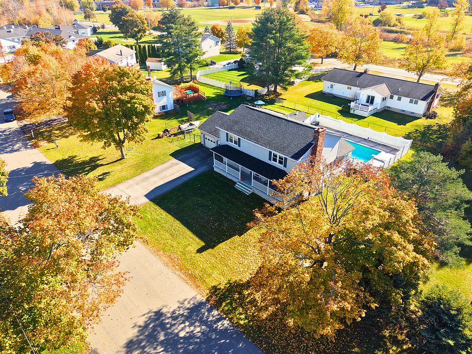 1st image of 69 Hempstead Avenue
