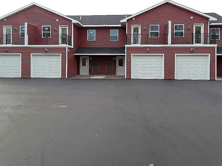 360 N Knowles Ave #B — Photo 2
