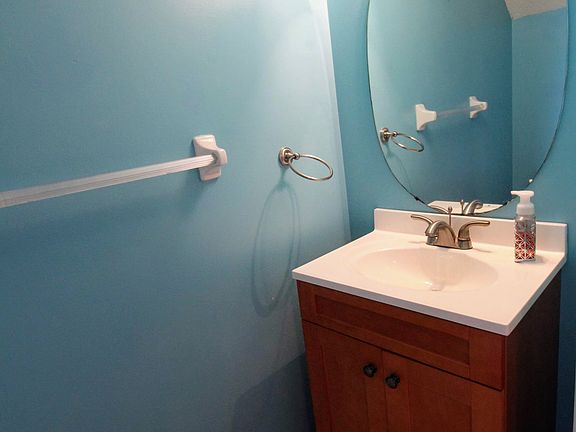 5th image of 27 Whitehead Cir #27