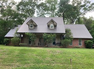 52 Ogden Rd, Natchez, MS 39120
