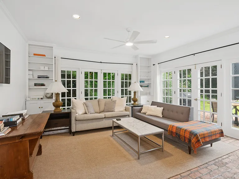 89 Buell Ln — Photo 18