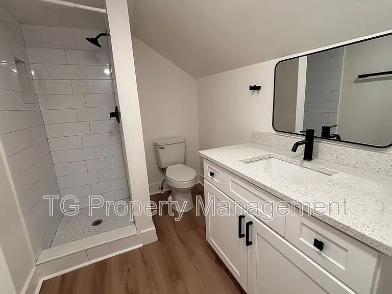 30 Sanford St #B — Photo 22
