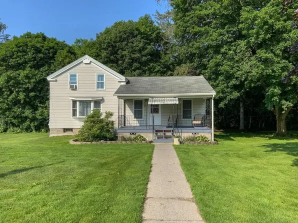 12 Gulf Hill Rd, Cortland, NY 13045
