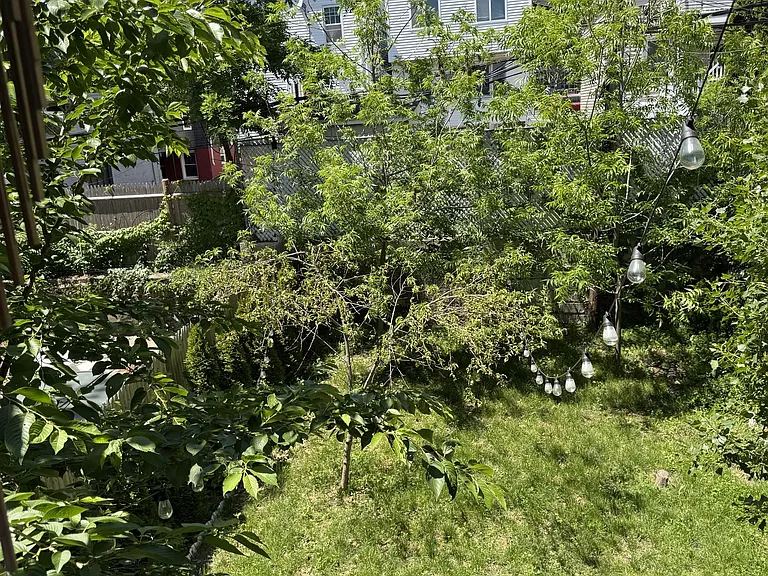 Trenton St — Photo 13
